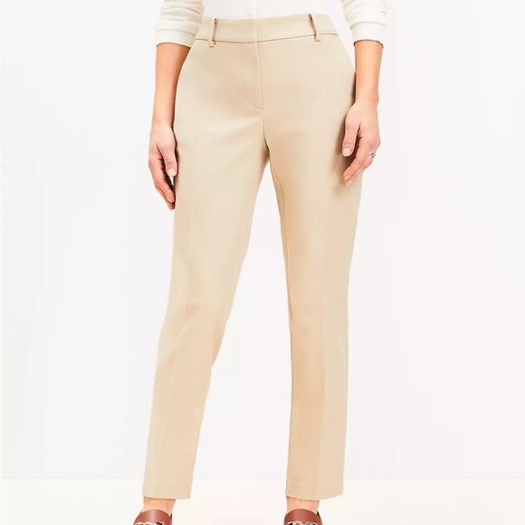 Classic Tan women’s pants - Picture 1 of 9